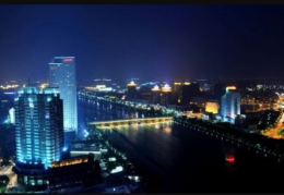 日近黄昏打一城市名,夕阳映照下的古城魅力——日近黄昏的西安